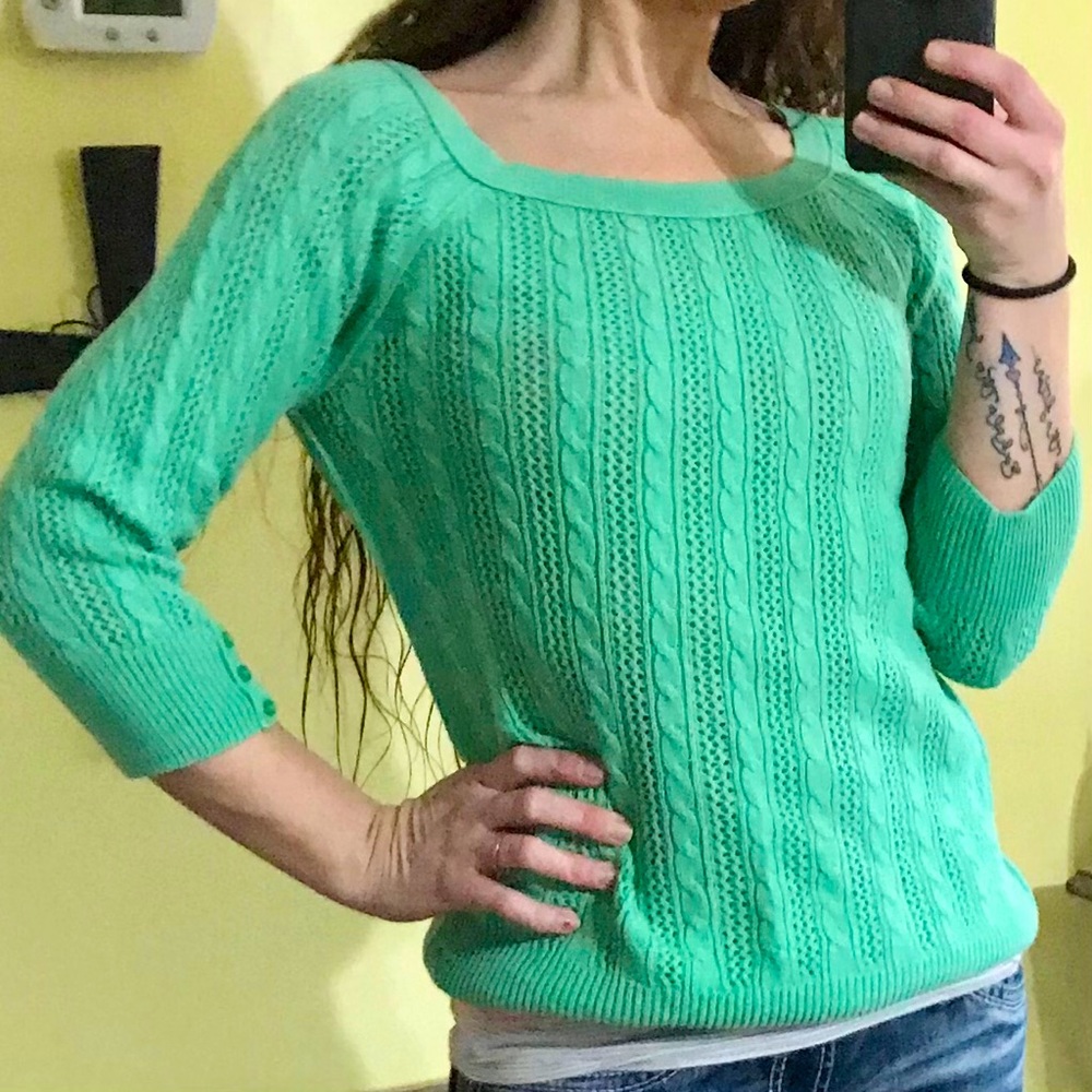 🎂American Eagle Knit Sweater in Pistachio